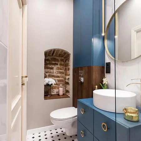 Charming Apt In Old Town By Reside Baltic Апартаменты Вильнюс