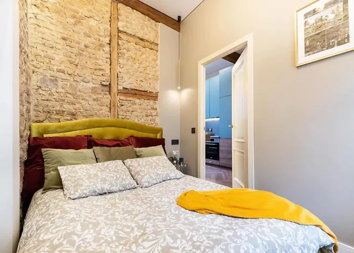 Charming Apt In Old Town By Reside Baltic Apartman Vilnius